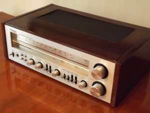 Receiver-Technics-SA-700